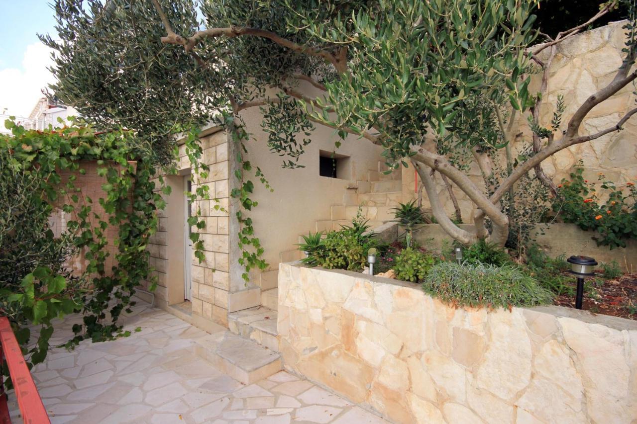 Apartments By The Sea Zavalatica, Korcula - 189 Екстер'єр фото